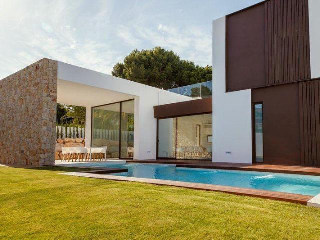 Casa de obra nueva en venta en Moraira. La propiedad tiene 4. 240m² Moraira