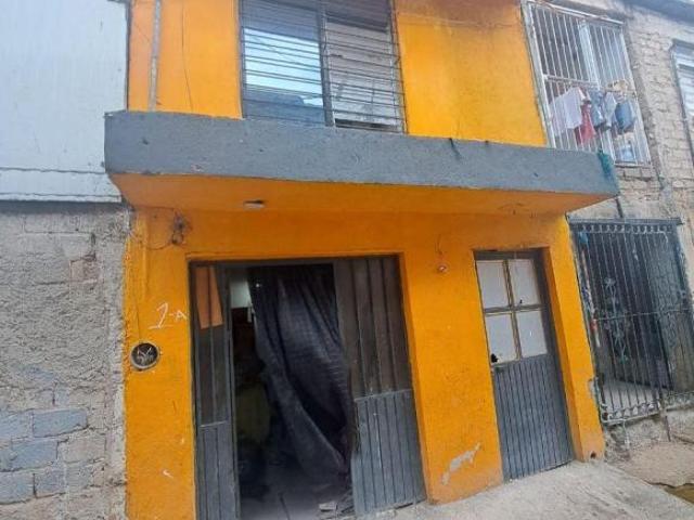 Casa en Venta para Remodelar – Lomas de Santa María, Tlaquepaque, Jalisco