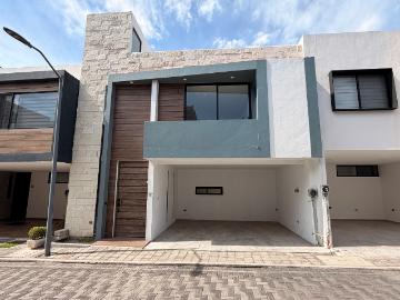 CASA NUEVA EN VENTA ANTES $3.05M | HOY $2.59M — A SÓLO CINCO MINUTOS DE PLAZA SAN DIEGO