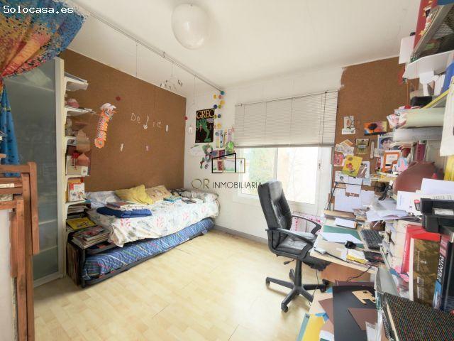 Casa de origen para reformar con posibilidad de ampliación en Sant Just Desvern