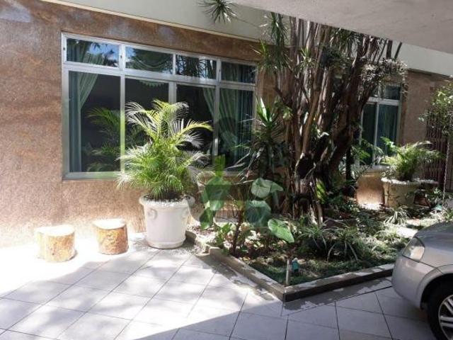 Casa de à Venda e para Locação no Campo Belo