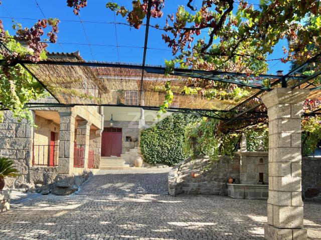 Casa de Agrêllo: casa +1, capela, piscina, jardim Stº Tirso