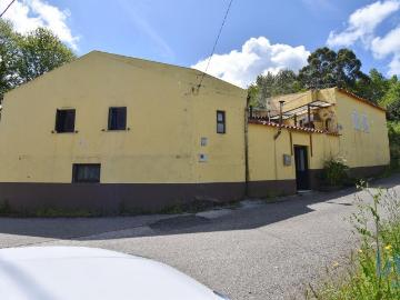 Casa de aldeia T3 em Vila Nova de 84,00 m²