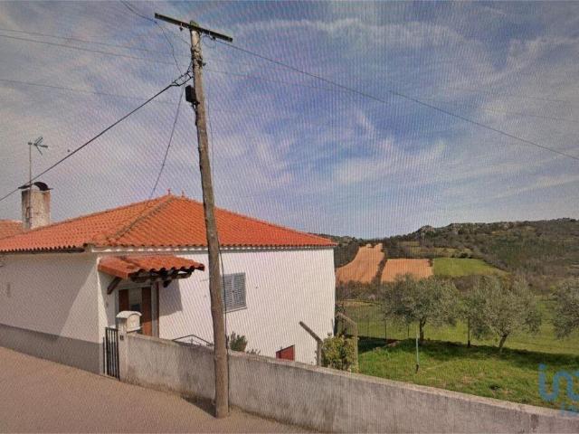 Casa de aldeia T3 em Penas Roias de 227,00 m²