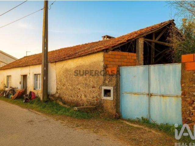 Casa de aldeia T2 em Olalhas de 411,00 m²