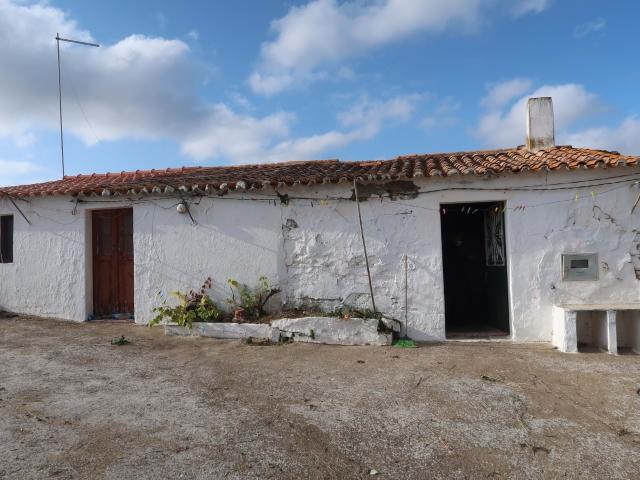 Casa de aldeia típica portuguesa para renovar