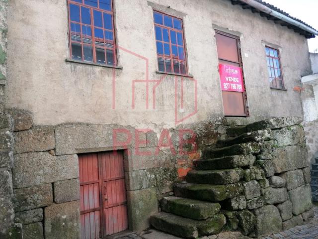 Moradia em Dornelas, Aguiar da Beira