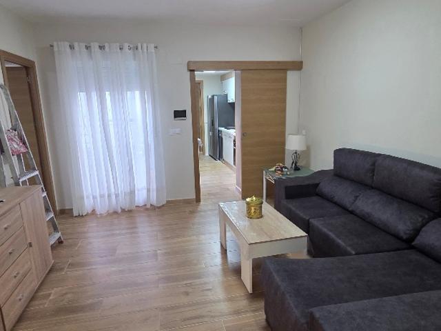 Casa de alquiler en Petrer. Precio 750 euros/mes