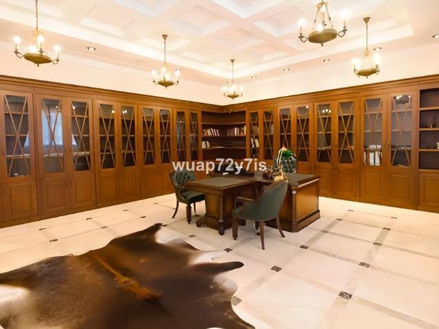 Exclusiva casa de 1018 m2 en venta Guadalmina, España