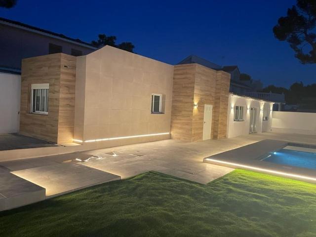 Casa de alto standing de 140 m2 en alquiler Paterna, España