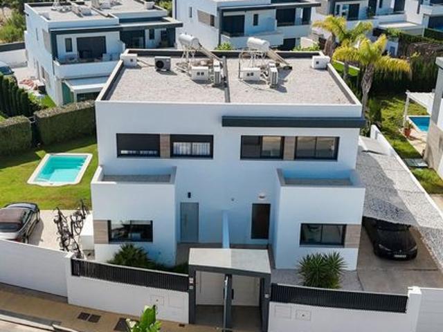 Casa de alto standing de 158 m2 en venta Estepona, Andalucía