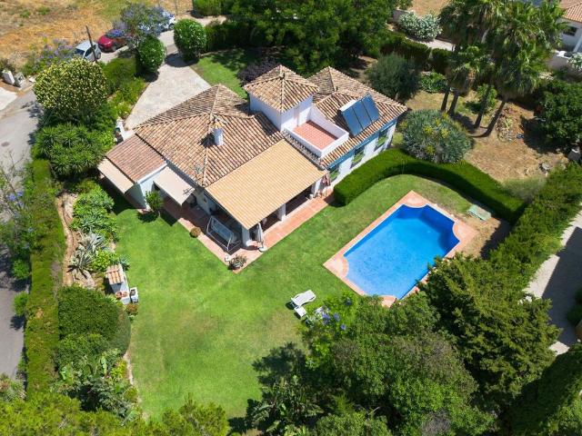 Casa de alto standing de 150 m2 en venta Estepona, Andalucía