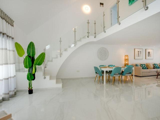 Casa de alto standing de 160 m2 en venta Estepona, Andalucía