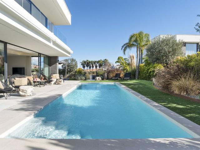 Casa de alto standing de 181 m2 en venta Manilva, Andalucía