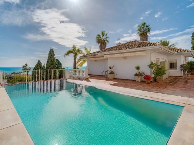 Casa de alto standing de 181 m2 en venta Mijas Costa, Andalucía