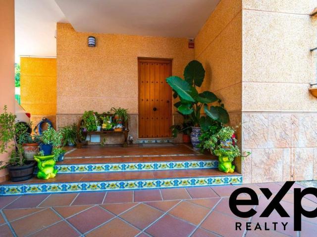 Casa de alto standing de 199 m2 en venta Sevilla, Andalucía
