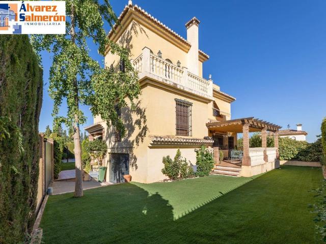 Casa de alto standing de 218 m2 en venta Cájar, España