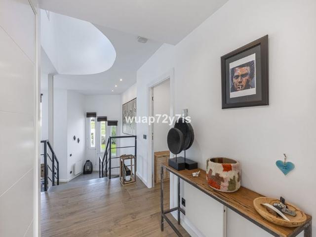 Casa de alto standing en venta Guadalmina, España