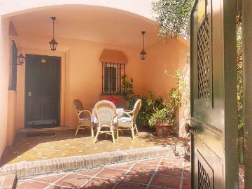 Casa de alto standing de 254 m2 en venta Guadalmina, Andalucía