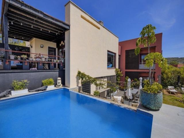 Casa de alto standing de 260 m2 en venta Los Flamingos, Marbella, Andalucía