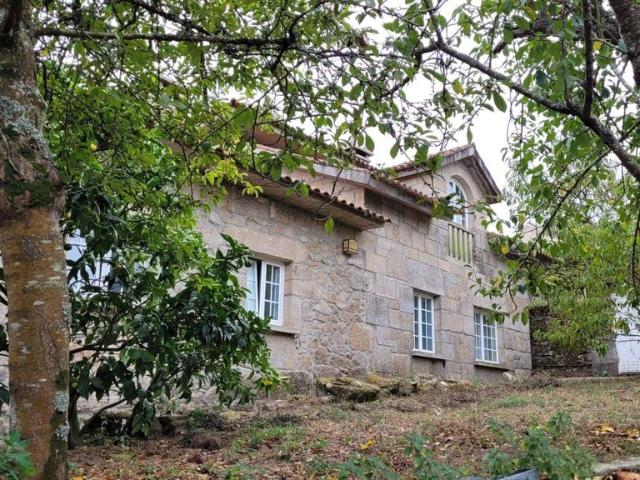 Casa de alto standing de 274 m2 en venta Vilanova de Arousa, España