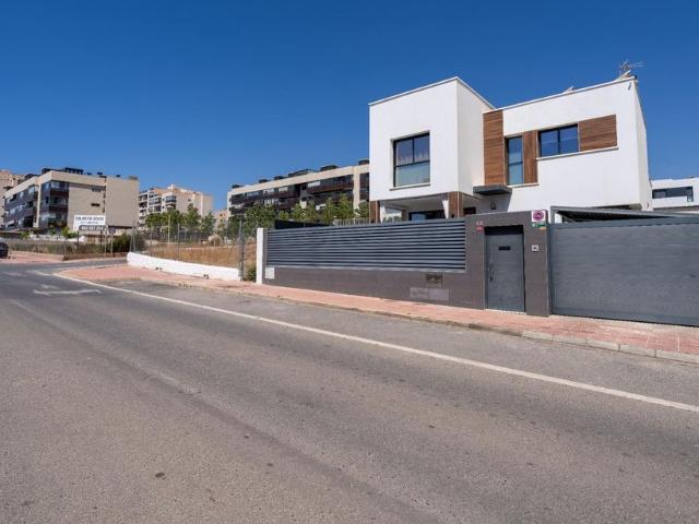Casa de alto standing de 276 m2 en venta Almería, España