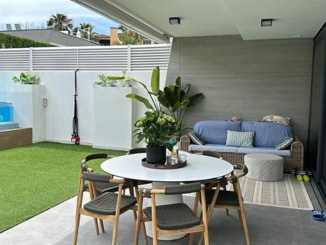 Casa de alto standing de 297 m2 en venta Puerto Banús, España