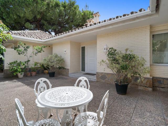 Casa de alto standing de 307 m2 en venta Guadalmina, Andalucía