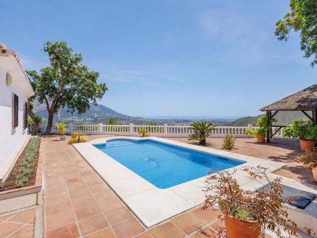 Casa de alto standing de 302 m2 en venta Alhaurín el Grande, Andalucía