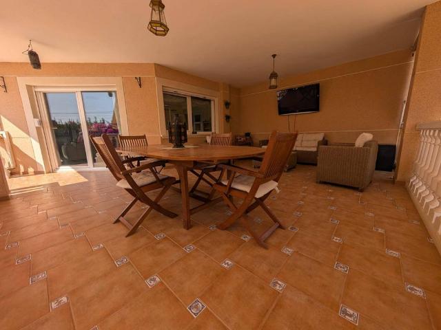 Casa de alto standing de 318 m2 en venta Muchamiel, España