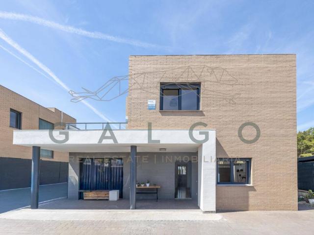 Casa de alto standing de 320 m2 en venta San Antonio de Benagéber, Comunidad Valenciana