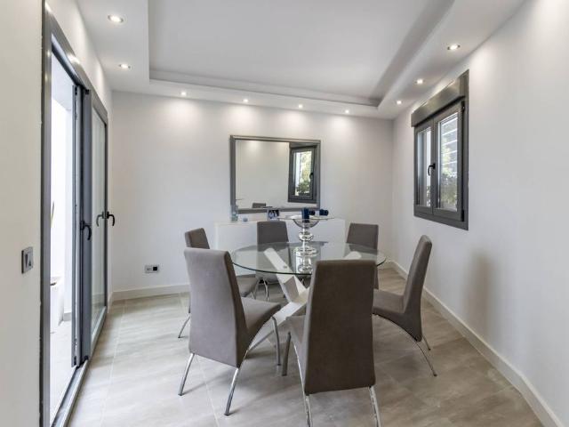 Casa de alto standing de 336 m2 en venta San Pedro de Alcántara, España
