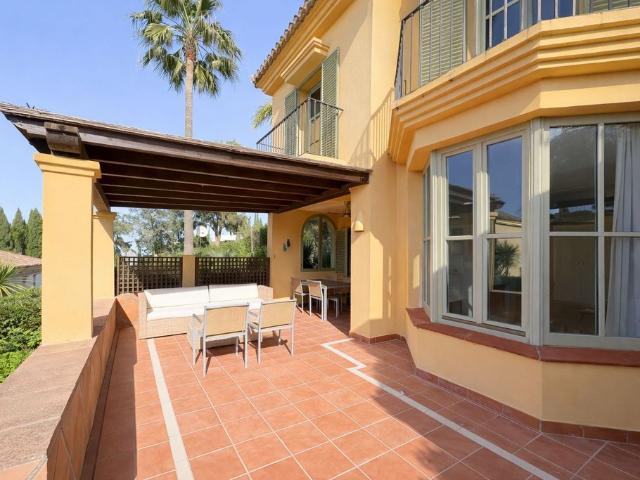 Casa de alto standing de 340 m2 en venta Sotogrande, España