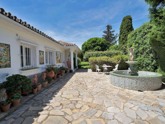 Casa de alto standing de 368 m2 en venta El Paraíso, España