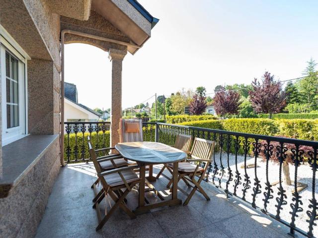 Casa de alto standing de 362 m2 en venta Oleiros, Galicia