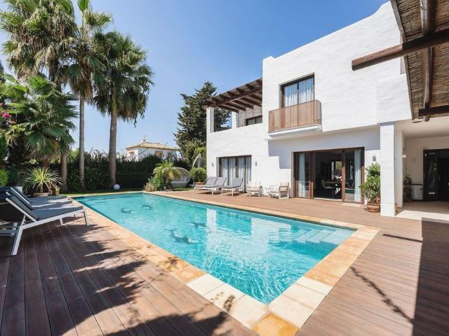 Casa de alto standing de 382 m2 en venta San Pedro de Alcántara, España