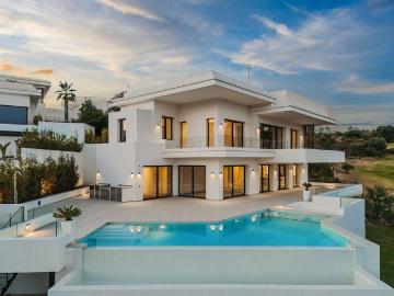 Casa de alto standing de 433 m2 en venta Estepona, Andalucía