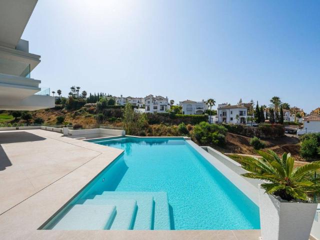 Casa de alto standing de 433 m2 en venta Estepona, Andalucía