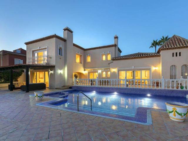 Casa de alto standing de 486 m2 en venta Marbesa, Marbella, Andalucía