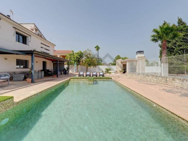 Casa de alto standing de 547 m2 en venta Puebla de Vallbona, España