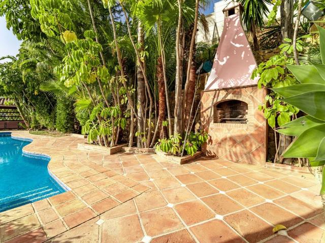 Casa de alto standing de 555 m2 en venta Benahavís, Andalucía