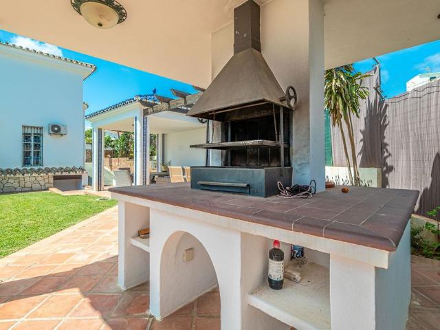 Casa de alto standing de 557 m2 en venta Benalmádena Costa, Andalucía