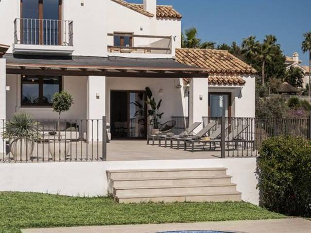 Casa de alto standing de 561 m2 en venta Estepona, Andalucía