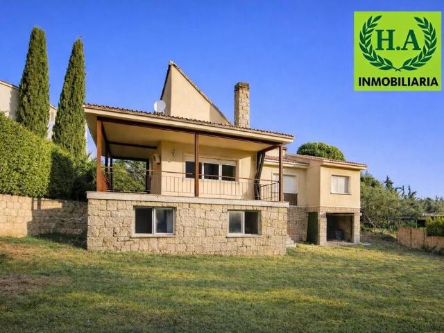 Casa de alto standing de 92 m2 en venta Pedrezuela, España