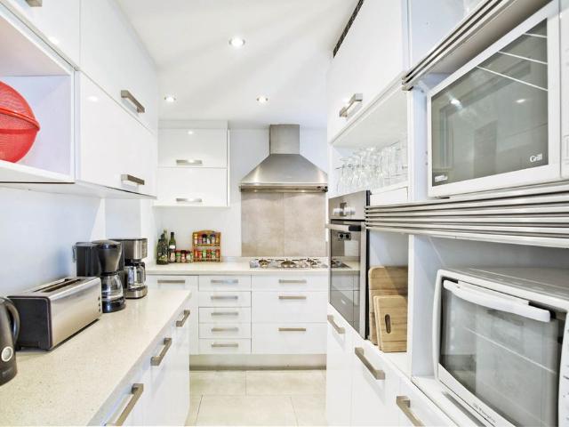 Casa de alto standing en venta Elviria, España