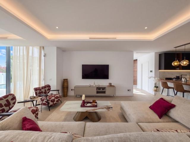 Casa de alto standing en venta El Paraíso, España