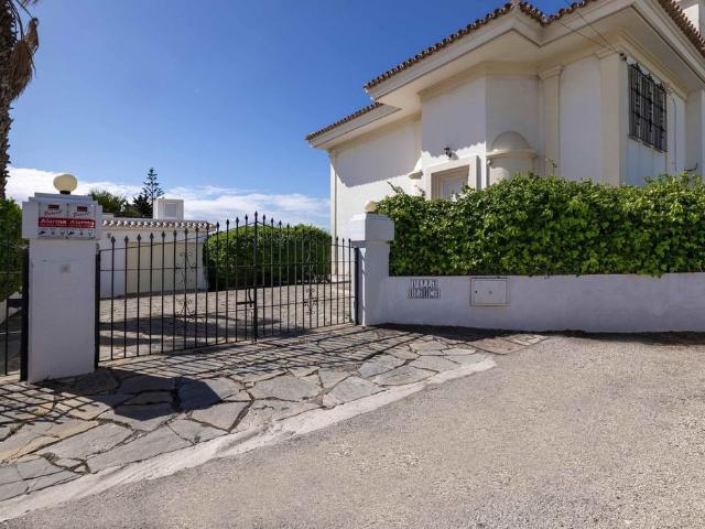 Casa de alto standing en venta Estepona, España