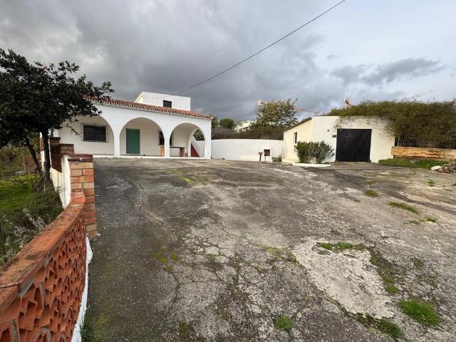 Casa de alto standing en venta Estepona, España