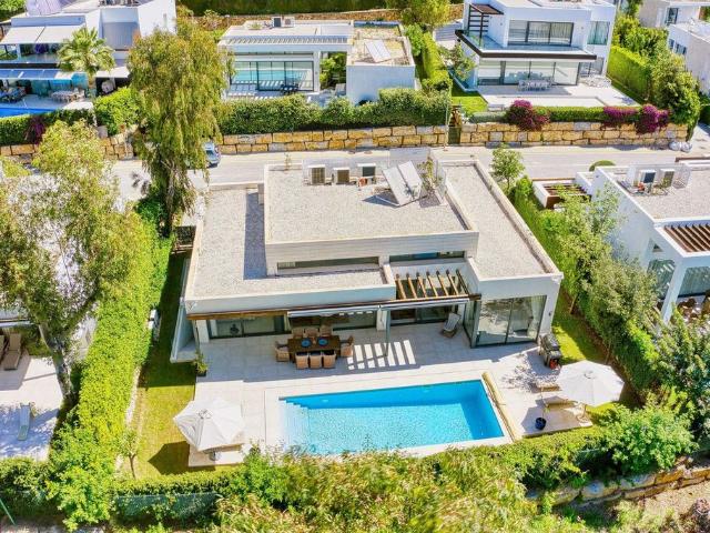 Casa de alto standing en venta Estepona, España