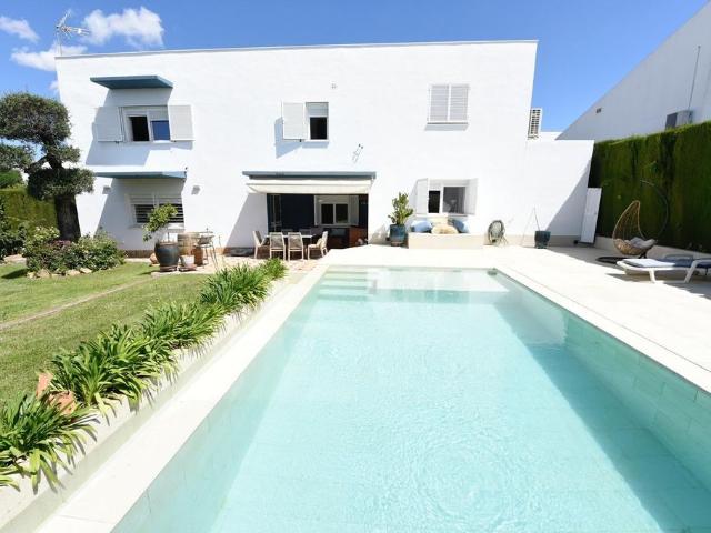 Casa de alto standing en venta Espartinas, España